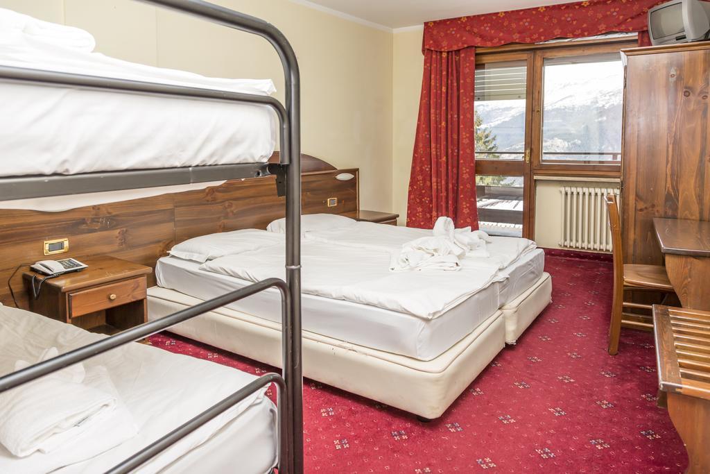 Hotel La Terrazza Oulx Zewnętrze zdjęcie