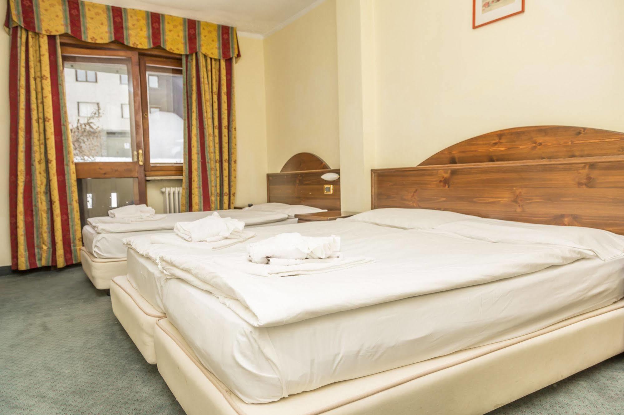 Hotel La Terrazza Oulx Zewnętrze zdjęcie